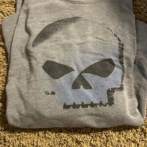 Gray Skull Graphic Men's Sweater
